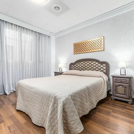 Daire Travel Habitat San Vicente Valensiya