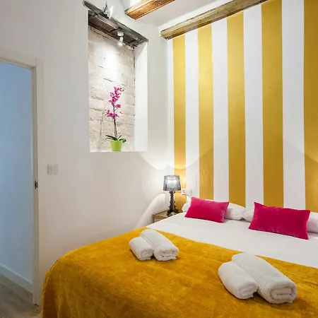 Apartment Maragata Plaza Reina Valencia