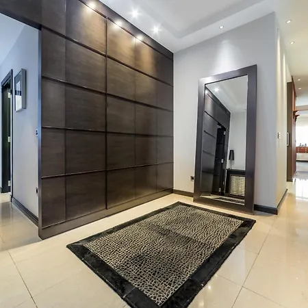 Travel Habitat Atico Ciutat Vella. Apartmán *