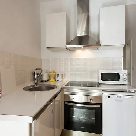 Apartment Maragata Plaza Reina *