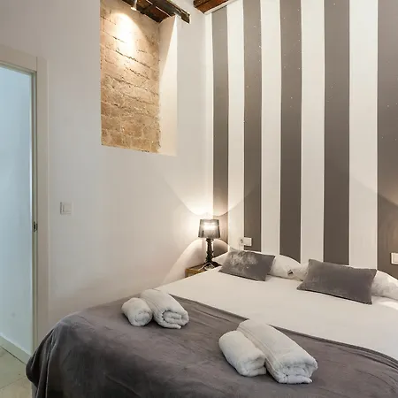 Apartment Maragata Plaza Reina *