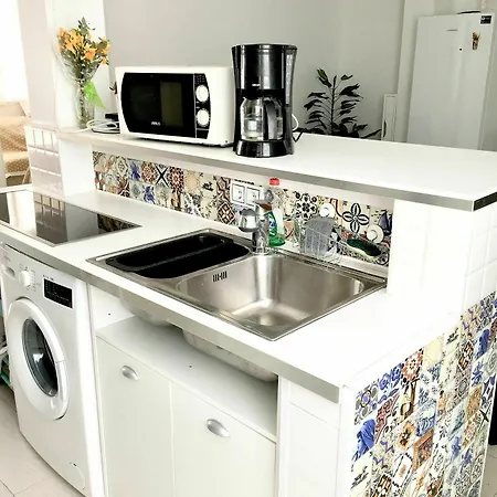 Oyo Duc De Gaeta 3* Valencia