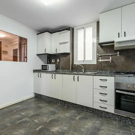 Travel Habitat Mestalla Валенсия