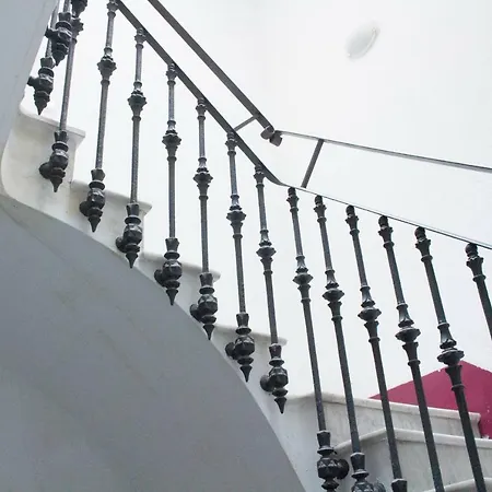 瓦伦西亚生活公寓 - 默塞德 公寓 *