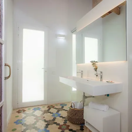 Singularstays Gulliver