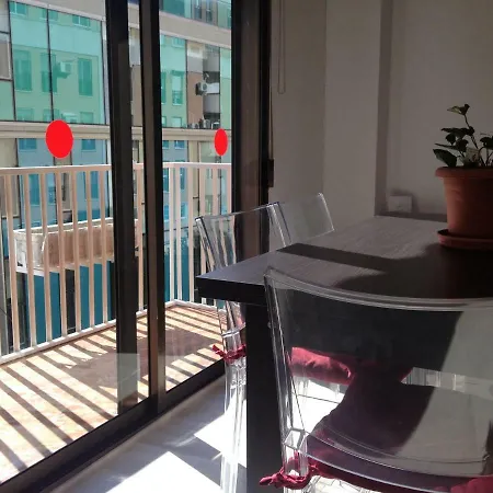 Entre Playa Y Ciudad Ciencias. Solo Familias O Mayores Apartament