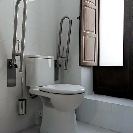 Original Domino House 4*