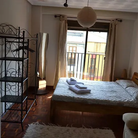 Bonito Piso En El Barrio Del Carmen * Valencia