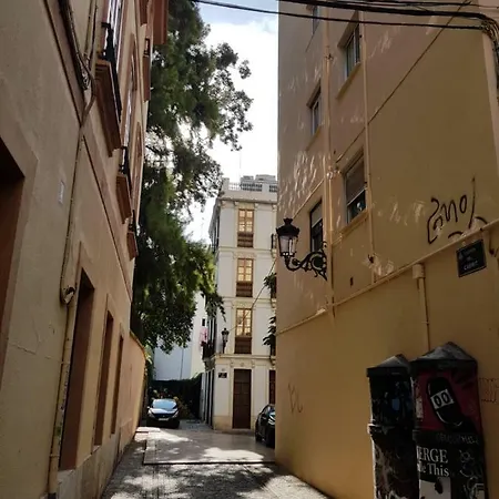 Bonito Piso En El Barrio Del Carmen * Valencia