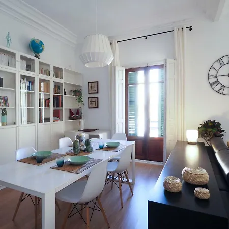 Apartamento De Diseno En Plaza Manises Con Parking Apartman Valencia