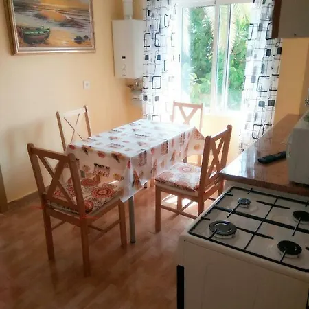 Turistico En Apartman *