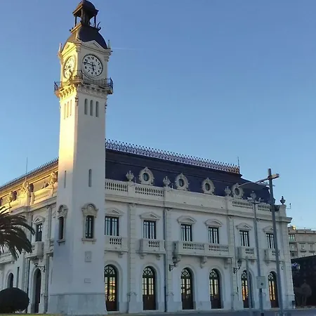 卡莱卢奇公寓 * 瓦伦西亚