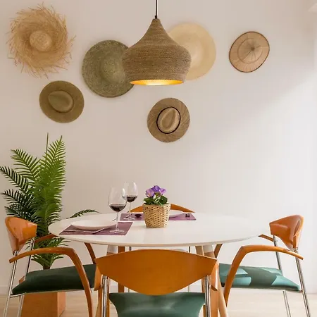 Just In The Middle Daire