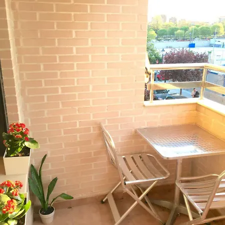 Sun @ Arts & Sciences + Parking Apartament Walencja