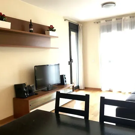 Sun @ Arts & Sciences + Parking * فالنسيا