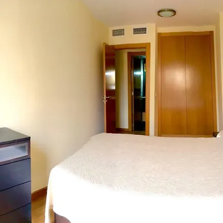 Apartment Sun @ Arts & Sciences + Parking *
