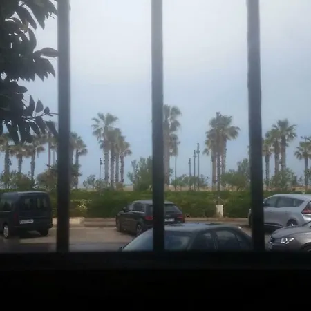 Malvarrosa Calle Pavia * Walencja