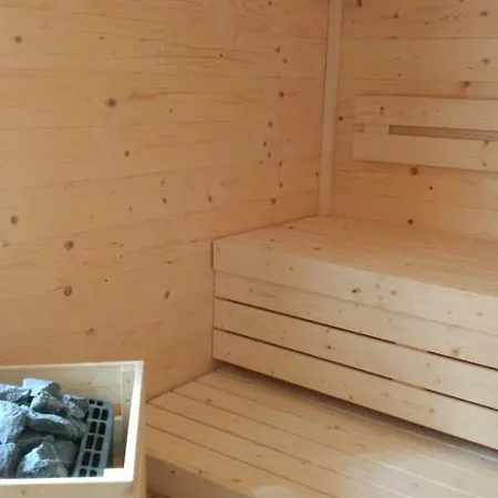 Apartament Bonnies & *