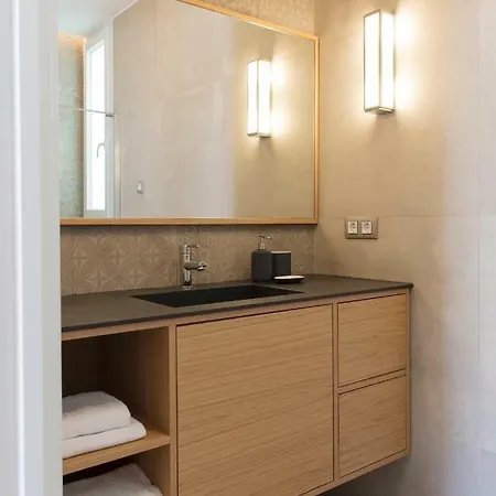 Apartamento Florit Flats - Chic And In A Lively But Quiet Area Walking Distance *
