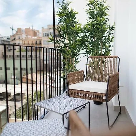 Apartamento Florit Flats - Chic And In A Lively But Quiet Area Walking Distance *