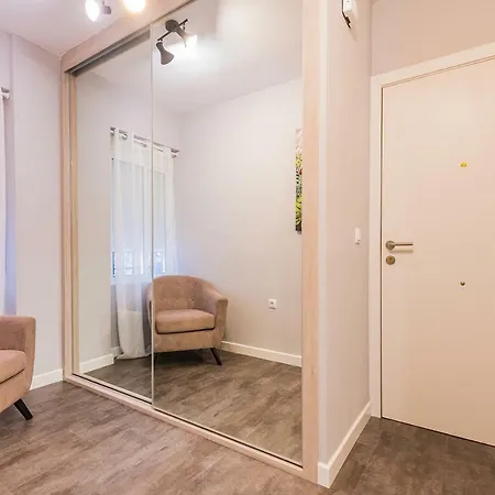 Stylish Newly Renovated In Great Location /wifi Appartement Valencia