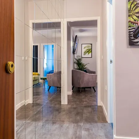 Stylish Newly Renovated In Great Location /wifi Appartement Valencia