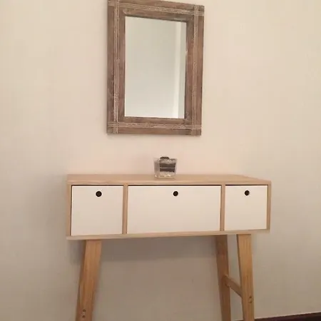 Luminous Attic Down Town شقة *