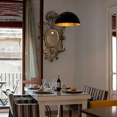 Florit Flats - Serranos Apartman