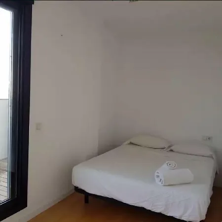 Lovely 2 Bedroom Terrace Wifi Parking Ac Heating Attic * Валенсия