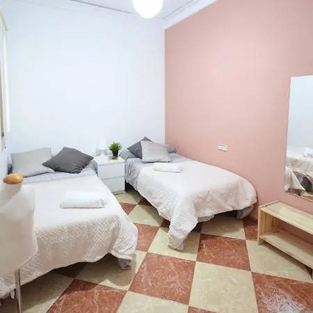 Cosy Near To The Center Apartman *