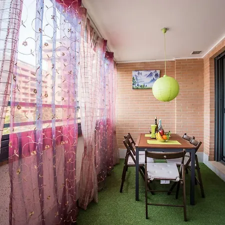 Apartman On The Beach,pool,wifi,garage,valencia