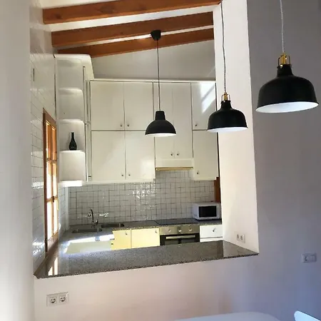 Apartment Cozy En Blanch. Center