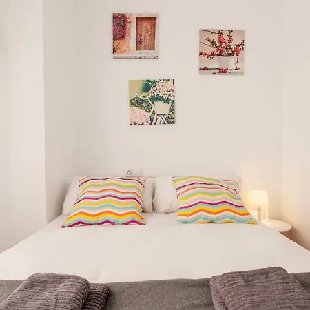 Rualva Flats, Viveros Chic & Valencia