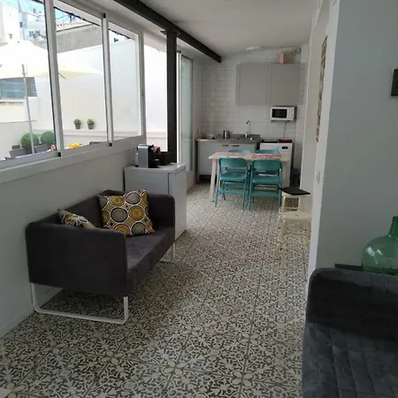 12 Carrer Del Bisbe Apartman