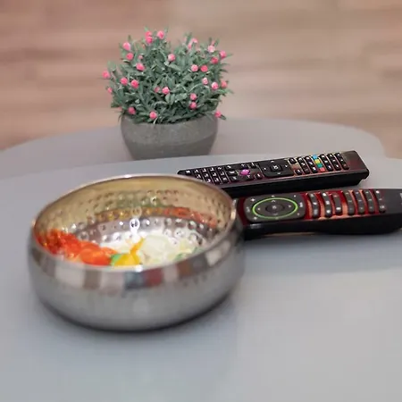 Torres-botanico Con 2 * Valencia