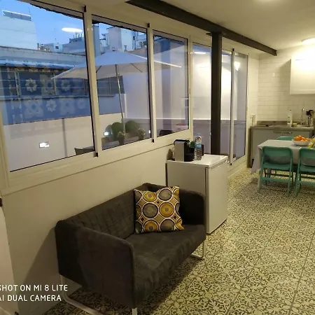 12 Carrer Del Bisbe Apartman