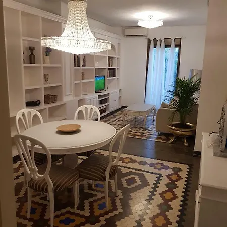 Апартаменты Domus Centro Frente A Torres De Serrano Валенсия
