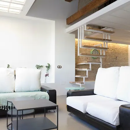 Apartman Original Y Espacioso Atico En El Centro De Ruzafa Valencia