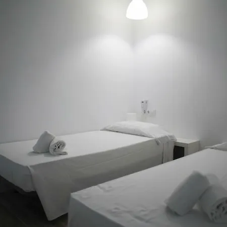Nwt Station Apartment Valencia