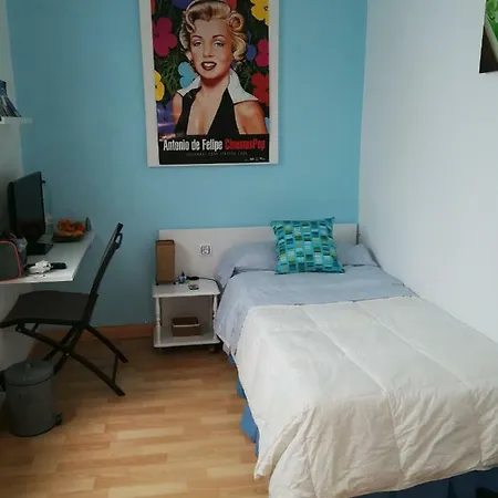 Junto Torres Serranos Appartement