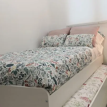 Apartamento Cozy&modern Junto A Metro A Guimerá *