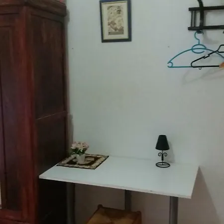 Homestay Con Terraza Cerca Estacion Tren *