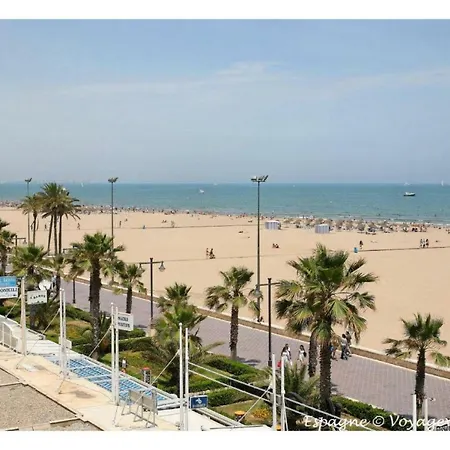 Big Sunny Room. * Valencia