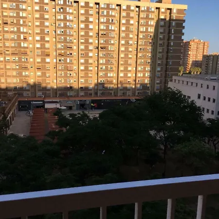 Acogedor Apartamento En Zona Universitaria Y Playa Dom wakacyjny *