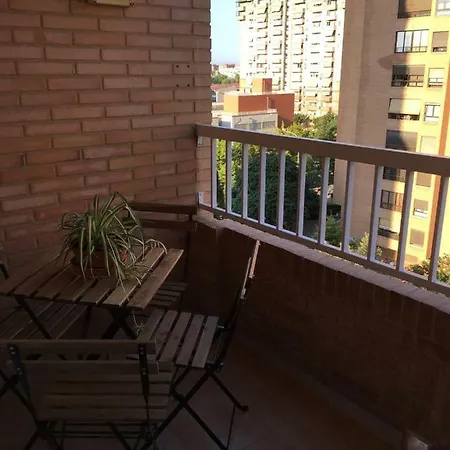 Acogedor Apartamento En Zona Universitaria Y Playa * Walencja