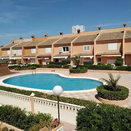 Beach Front House/ Frente Al Mar Vakantiehuis Valencia