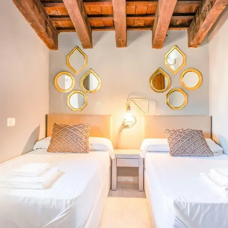 Dreams Old Town Apartman