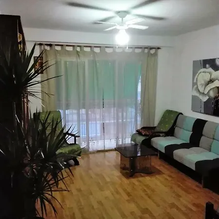 Homestay Valencia, *