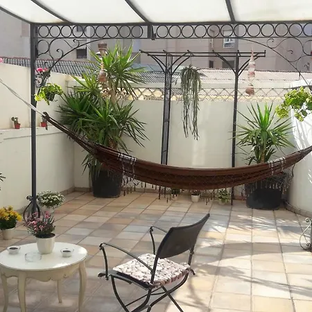 Angel Guimera & Breakfast *