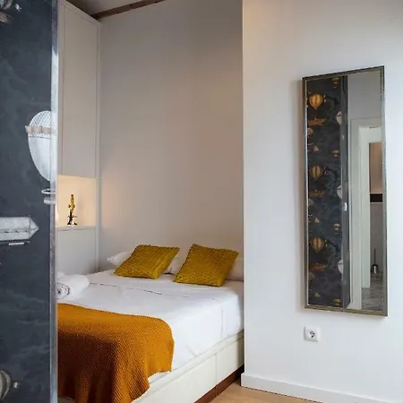 Florit Flats - Serranos Apartman